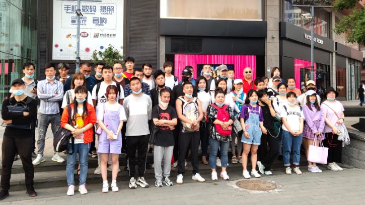 成都商演粉丝人气充场，适配品牌路演、明星见面会、门店开业等场景