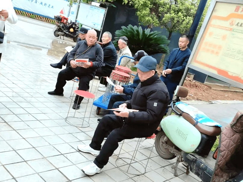百城地推-社区驻点线下推广现场
