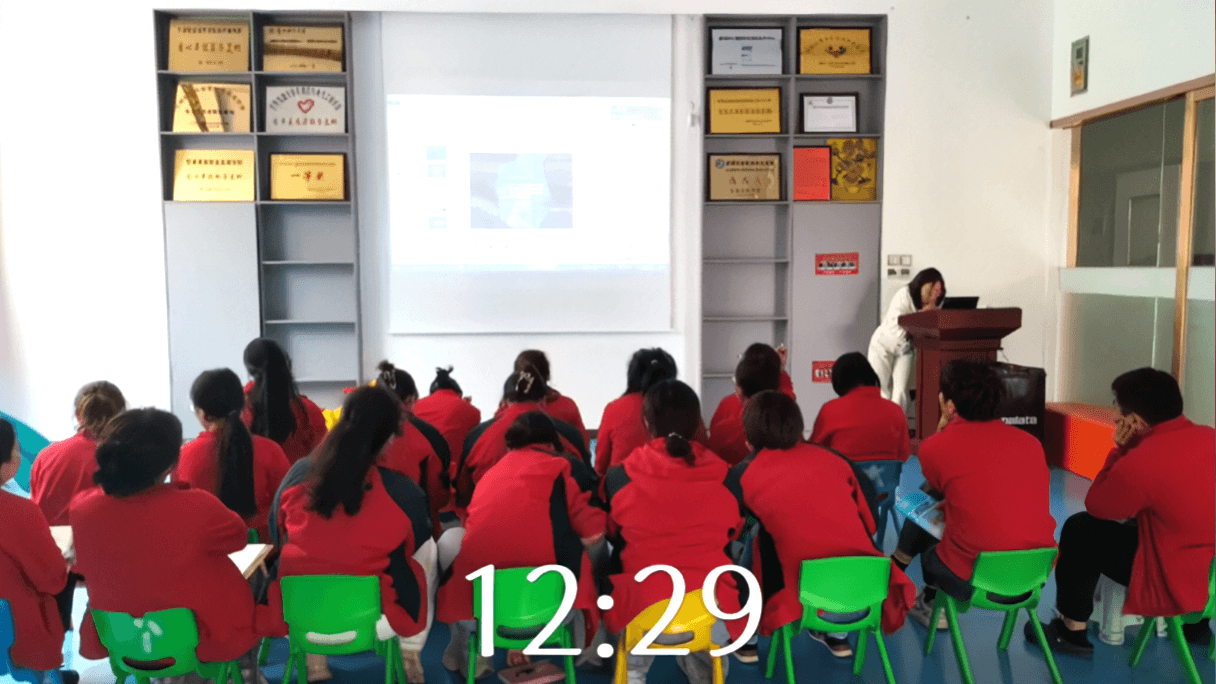 百城地推网-教育机构小区DM投递与校园周边传单派发实拍